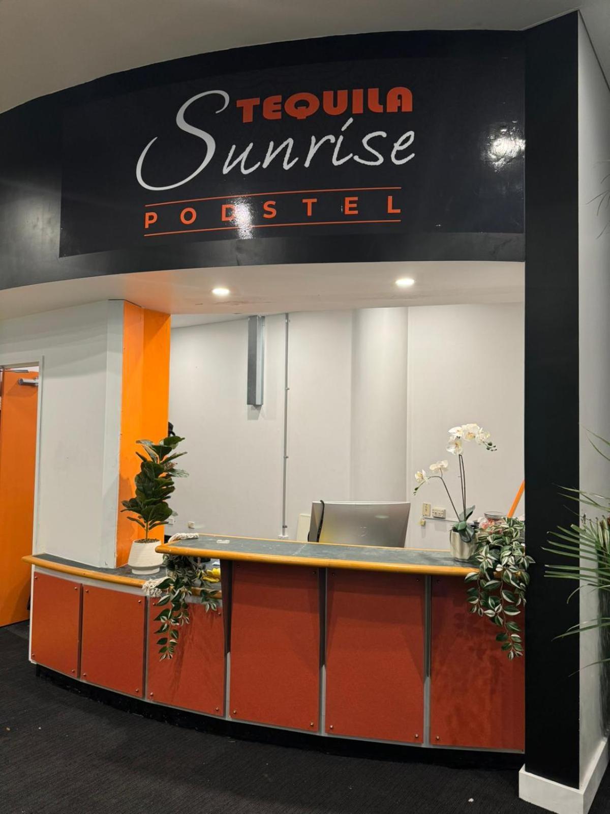 Tequila Sunrise Podstel Pansiyon Gold Coast Dış mekan fotoğraf